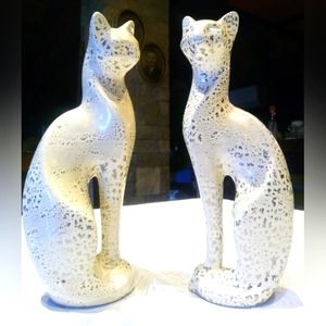 2 semese cats vintage collectible ceramic signed